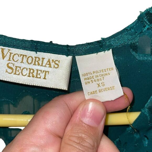 Victoria’s Secret Dark Green Floral Partial Sheer Pajama Top - Size XS - Picture 3 of 7